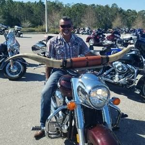 Meet your Posher, Elio